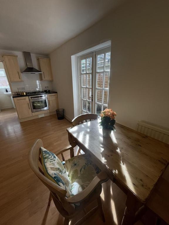 Beautiful Ground Floor Garden Flat Apartman London Kültér fotó