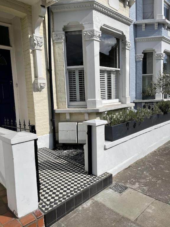 Beautiful Ground Floor Garden Flat Apartman London Kültér fotó